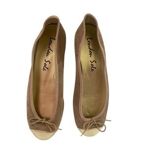 London Sole Beige Suede Ballet Flats with Gold Toe Caps Size 40/9 NEW